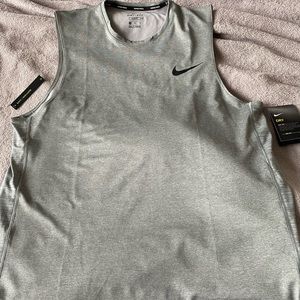 Nike Pro - dry fit shirt